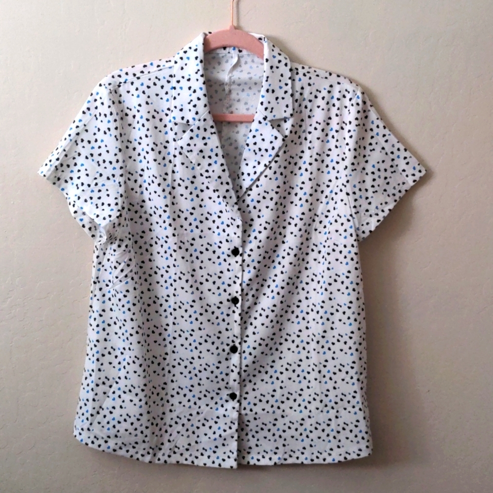 Women's button up shirt size 0XL Shein. NWOT